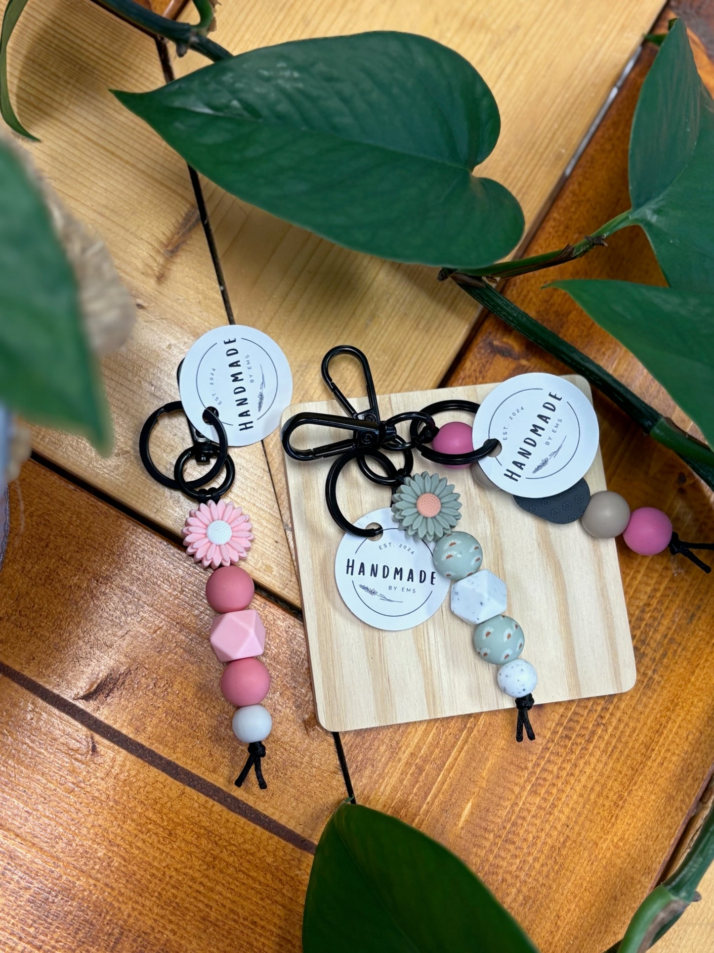 Handmade by Em | Silicone keychains - Durable & Stylish