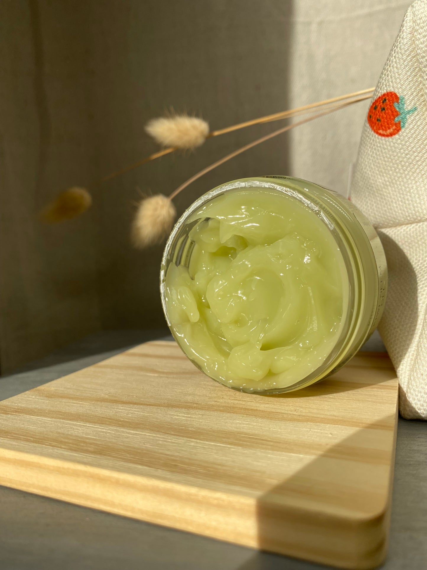 Kiwi Neem Gel | Clarifying Acne Moisturizer | Dove & Leaf Skin
