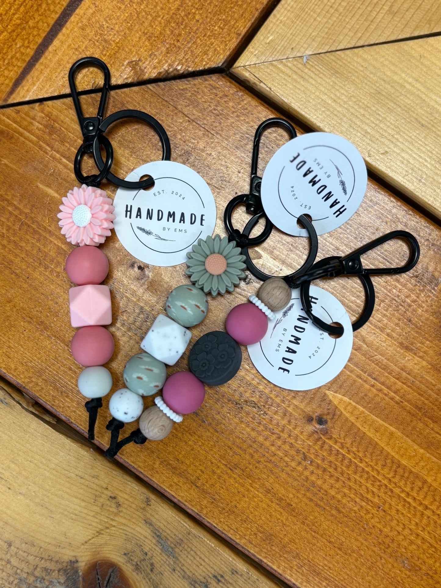 Handmade by Em | Silicone keychains - Durable & Stylish