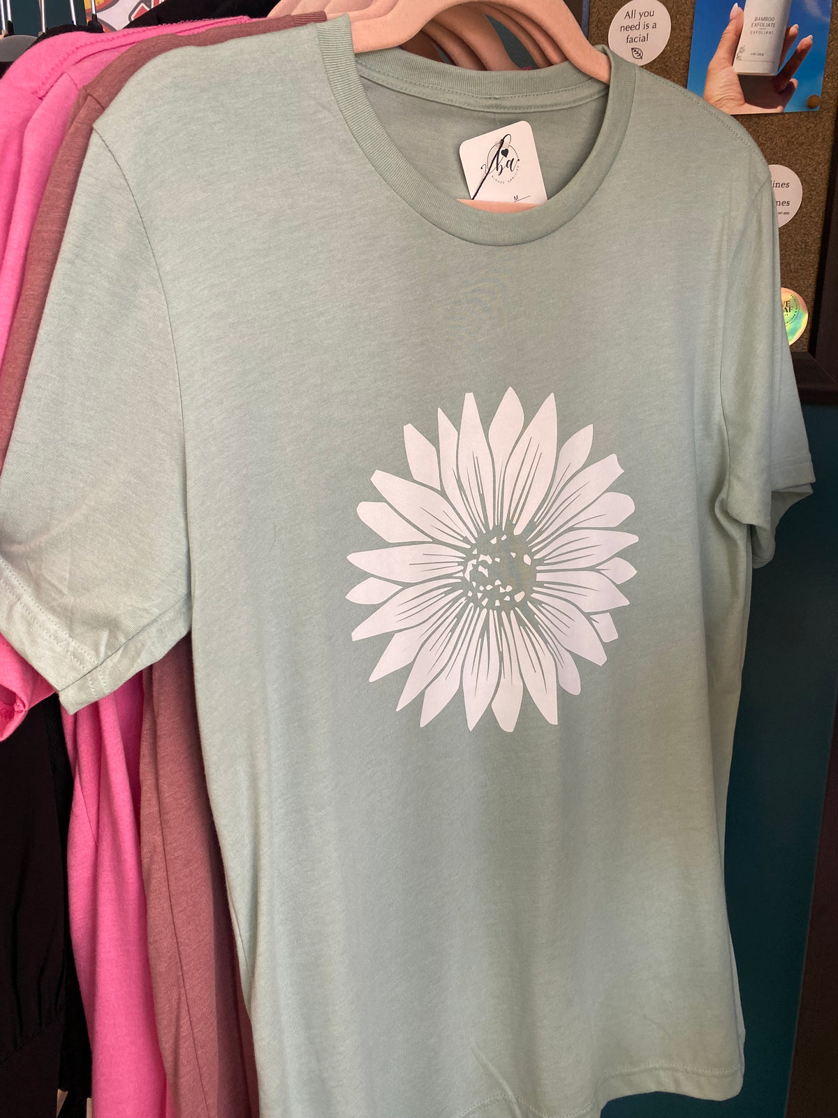 Daisy Tee